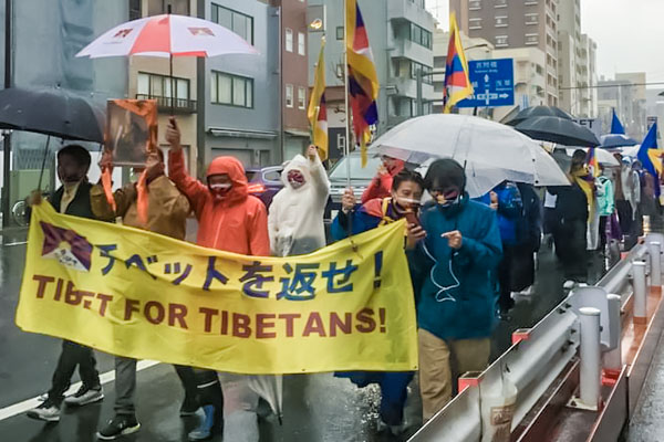 チベット蜂起記念日のピースマーチ